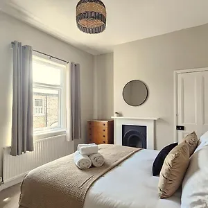 st-pauls-terrace-2-bed-house-nr-train-station.yorkshirehotels.net/